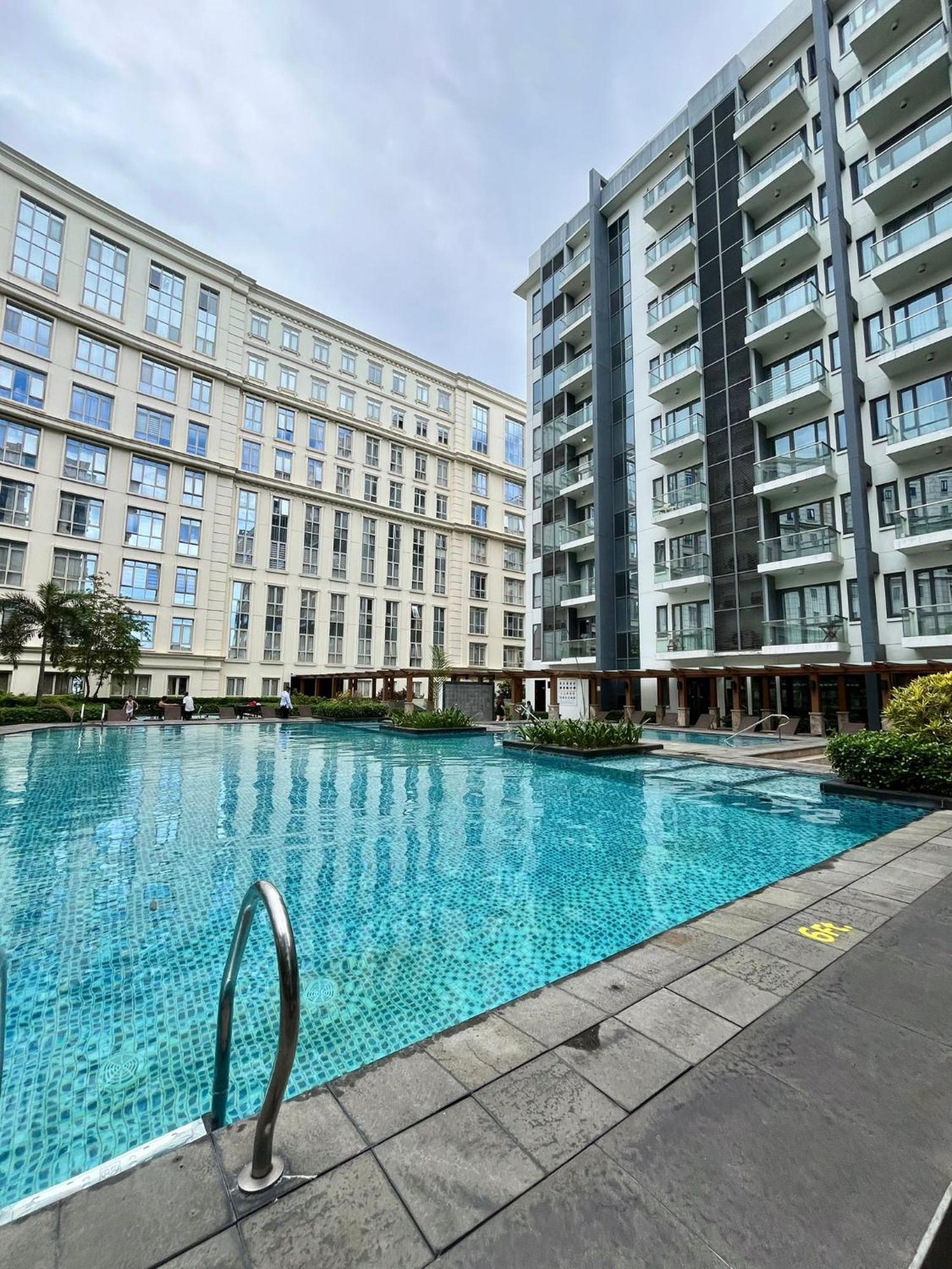 Studio At 81 Newport Boulevard Near Naia With Free Access To All Amenities Up To 2 Pax Manila Exterior photo
